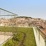 Do Chiado Готель